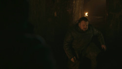 extant_GameOfThrones_8x01-Winterfell_4515