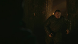 extant_GameOfThrones_8x01-Winterfell_4516