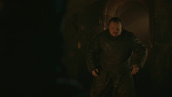 extant_GameOfThrones_8x01-Winterfell_4517