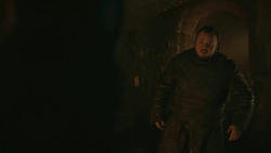 extant_GameOfThrones_8x01-Winterfell_4519