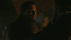 extant_GameOfThrones_8x01-Winterfell_4542