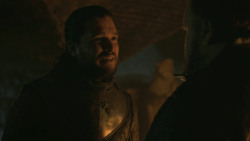 extant_GameOfThrones_8x01-Winterfell_4549