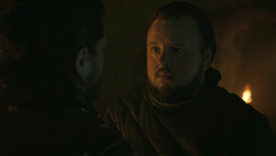 extant_GameOfThrones_8x01-Winterfell_4552