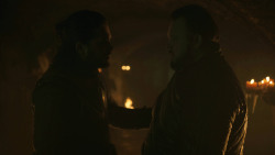 extant_GameOfThrones_8x01-Winterfell_4558