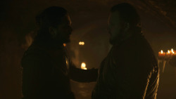 extant_GameOfThrones_8x01-Winterfell_4560