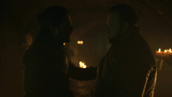 extant_GameOfThrones_8x01-Winterfell_4562