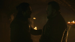 extant_GameOfThrones_8x01-Winterfell_4567