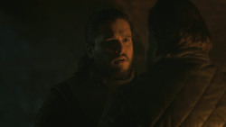 extant_GameOfThrones_8x01-Winterfell_4602