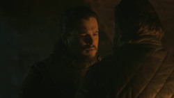 extant_GameOfThrones_8x01-Winterfell_4614