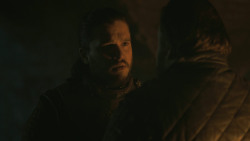 extant_GameOfThrones_8x01-Winterfell_4626
