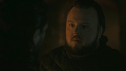 extant_GameOfThrones_8x01-Winterfell_4629