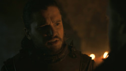 extant_GameOfThrones_8x01-Winterfell_4638
