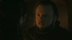 extant_GameOfThrones_8x01-Winterfell_4655