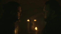 extant_GameOfThrones_8x01-Winterfell_4670