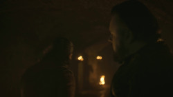 extant_GameOfThrones_8x01-Winterfell_4672