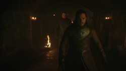 extant_GameOfThrones_8x01-Winterfell_4679