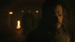 extant_GameOfThrones_8x01-Winterfell_4690