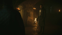 extant_GameOfThrones_8x01-Winterfell_4698