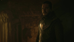 extant_GameOfThrones_8x01-Winterfell_4733
