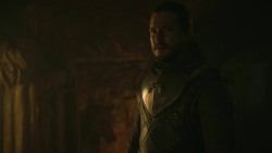 extant_GameOfThrones_8x01-Winterfell_4736