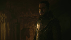 extant_GameOfThrones_8x01-Winterfell_4737