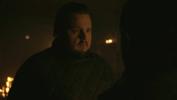 extant_GameOfThrones_8x01-Winterfell_4786