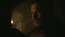 extant_GameOfThrones_8x01-Winterfell_4802