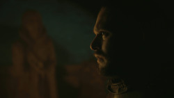 extant_GameOfThrones_8x01-Winterfell_4821