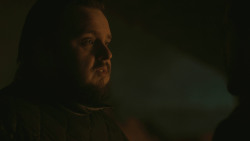 extant_GameOfThrones_8x01-Winterfell_4841