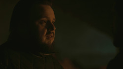 extant_GameOfThrones_8x01-Winterfell_4843