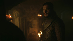 extant_GameOfThrones_8x01-Winterfell_4856