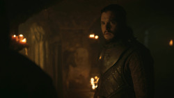 extant_GameOfThrones_8x01-Winterfell_4857