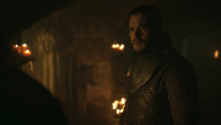 extant_GameOfThrones_8x01-Winterfell_4858