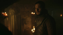 extant_GameOfThrones_8x01-Winterfell_4861