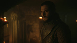 extant_GameOfThrones_8x01-Winterfell_4867