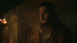 extant_GameOfThrones_8x01-Winterfell_4875