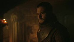 extant_GameOfThrones_8x01-Winterfell_4877