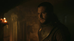extant_GameOfThrones_8x01-Winterfell_4879