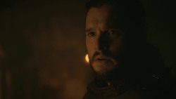 extant_GameOfThrones_8x01-Winterfell_4885