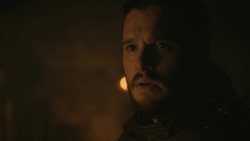 extant_GameOfThrones_8x01-Winterfell_4887