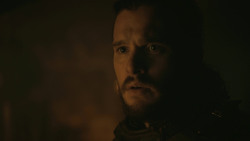 extant_GameOfThrones_8x01-Winterfell_4891