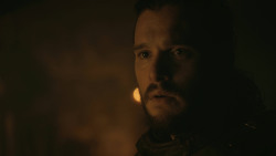 extant_GameOfThrones_8x01-Winterfell_4899