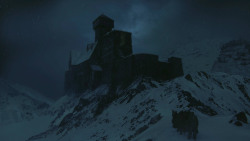 extant_GameOfThrones_8x01-Winterfell_4914