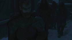 extant_GameOfThrones_8x01-Winterfell_4945