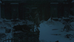 extant_GameOfThrones_8x01-Winterfell_4957