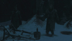extant_GameOfThrones_8x01-Winterfell_4961