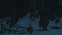 extant_GameOfThrones_8x01-Winterfell_4962