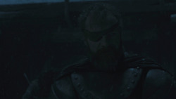 extant_GameOfThrones_8x01-Winterfell_4978