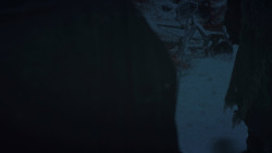 extant_GameOfThrones_8x01-Winterfell_4986