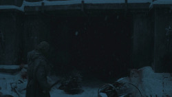 extant_GameOfThrones_8x01-Winterfell_4995